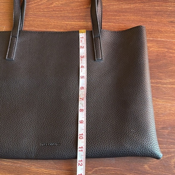 Vince Camuto Black Tote Bag - Picture 6 of 6